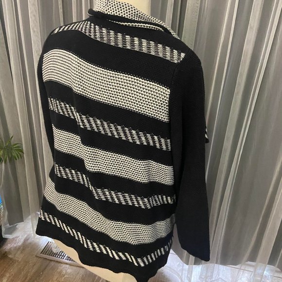 Torrid Striped Draped Open Front Sweater Cardigan Size 3 - Picture 6 of 6